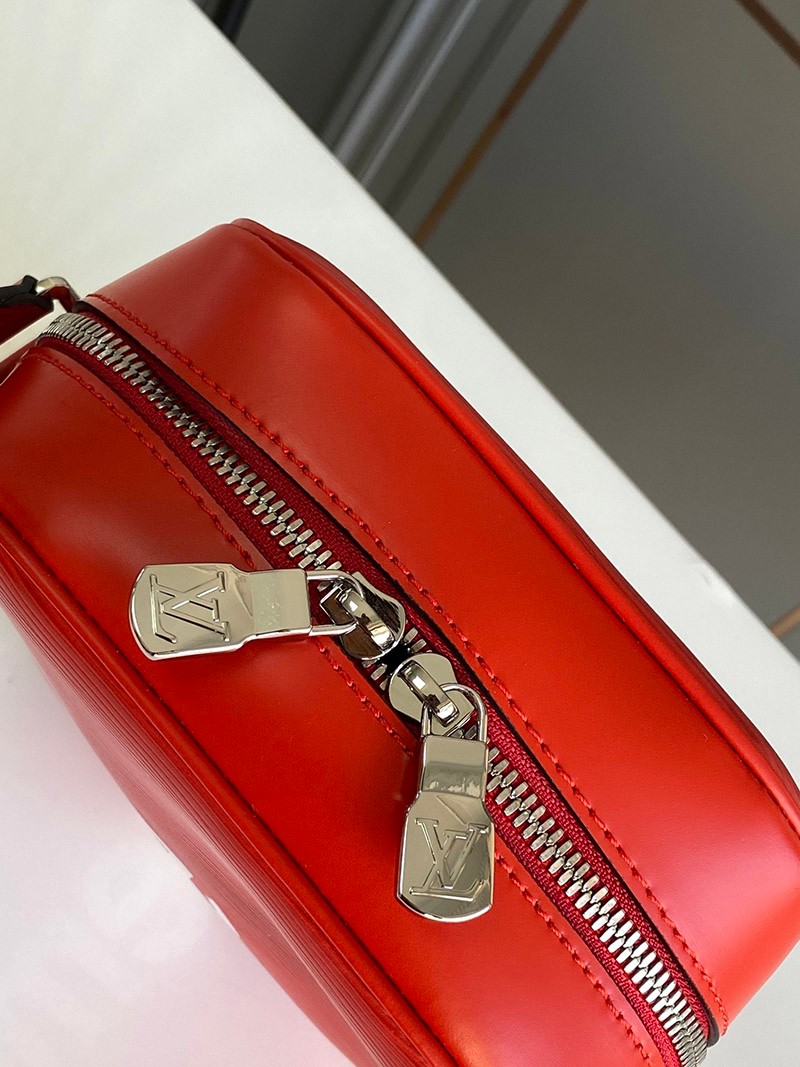 21-22AW 新作 シュプリーム ​ルイヴィトン ショルダーa2024b コピー Leather Danube PM Shoulder Bag Red 赤 vue71778