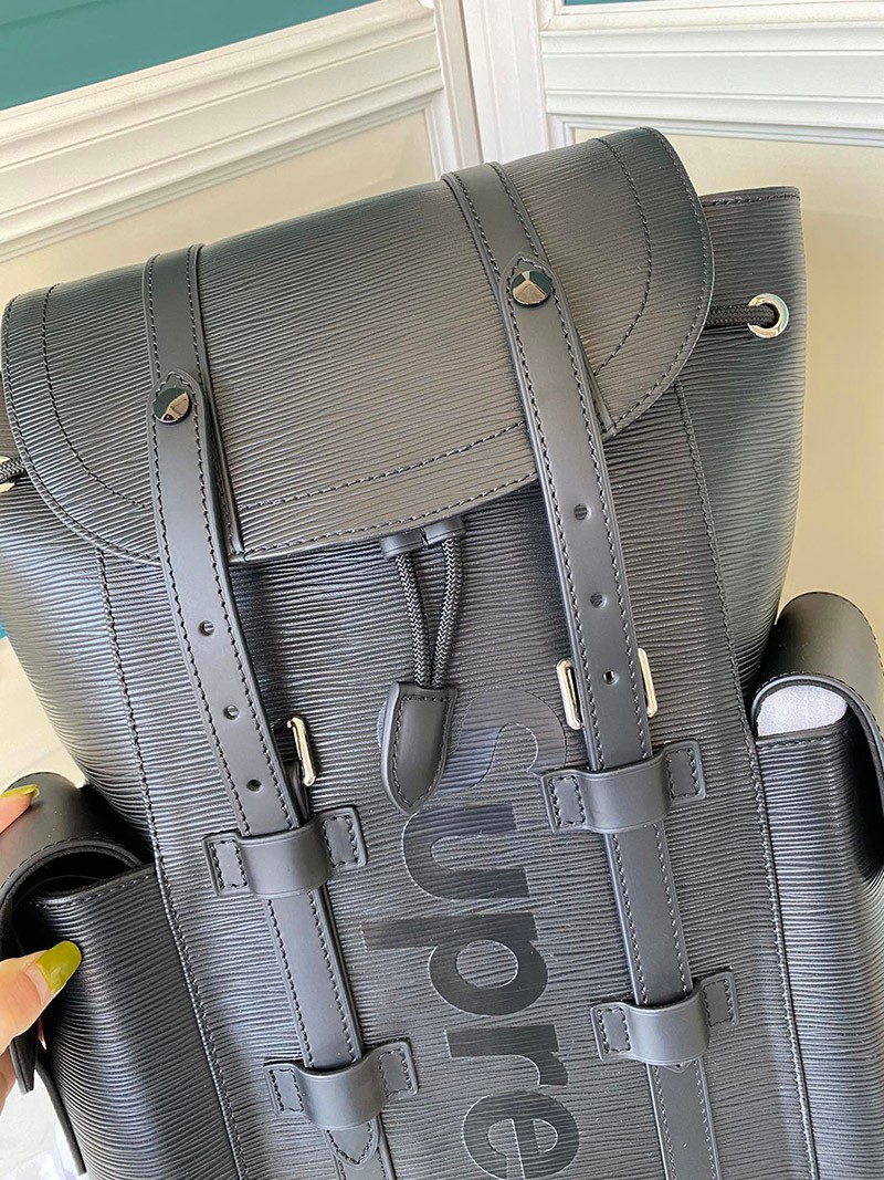 【関税込】ルイヴィトン シュプリーム リュック 偽物 PM Epi Backpack 大人気！注目度抜群！シュプリーム ヴィトン 偽物 リュック vui94173