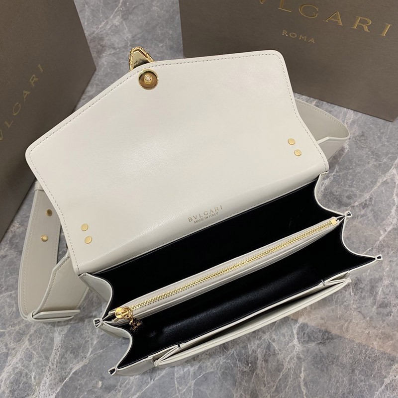 送料込【ブルガリ】新色! SERPENTI FOREVER 白 ナッパ ハンドa2024b Buy87368