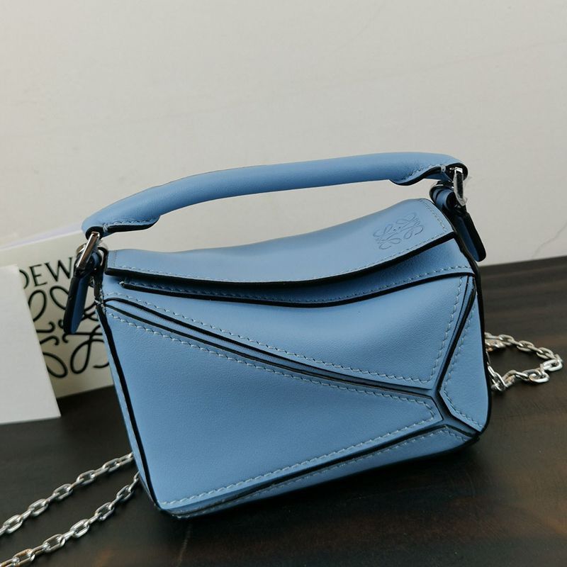 ★日本!!人気！ロエベ★クラシッパズルナノa2024b コピー★Puzzle nano bag lon54783