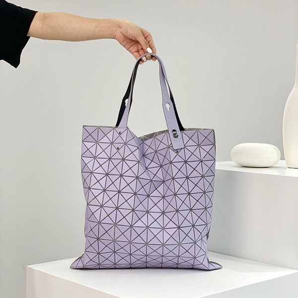 ☆超人気☆BAOBAO ISSEY MIYAKE クロスボディバックコピー bau16668