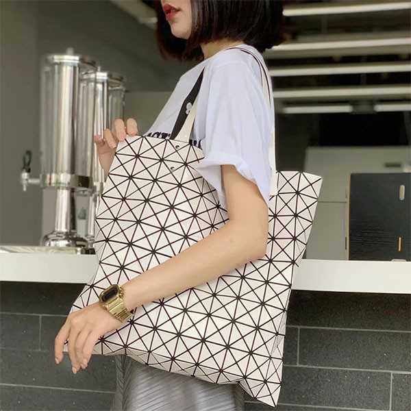 すぐ届 BAOBAO ISSEY MIYAKE コピークロスボディバック bac26241