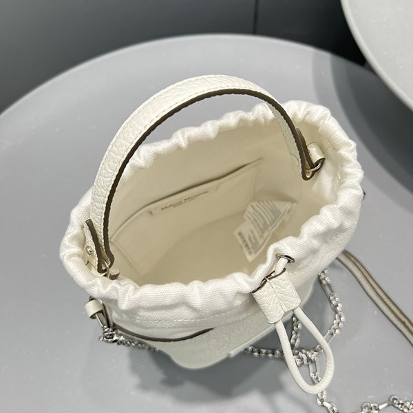 新色登場★メゾンマルジェラ コピーマイクロ Bucket Bag バケットa2024b Mav39673