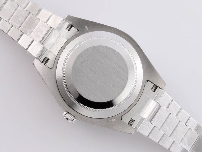 定番 ロレックス 時計 コピー 39MM メンズ ブラック 全面ダイヤ デイデイト rol64114