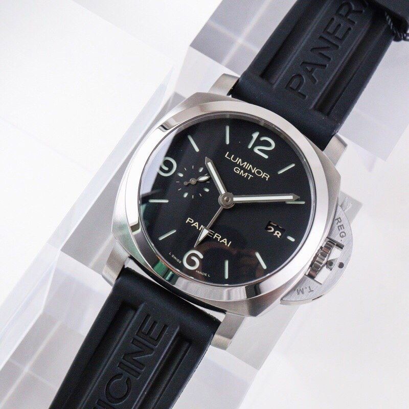 人気パネライ コピーPANERAI ルミノール1950 3デイズ GMTパワーリザーブ PAM00320