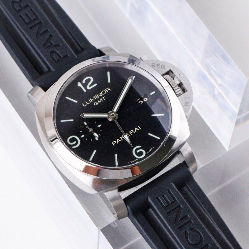 人気パネライ コピーPANERAI ルミノール1950 3デイズ GMTパワーリザーブ PAM00320