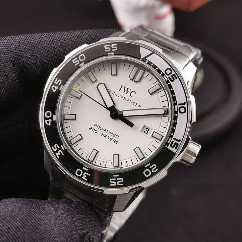 ☆超人気☆IWC アクアタイマー コピー オートマティック 2000 iwr12435