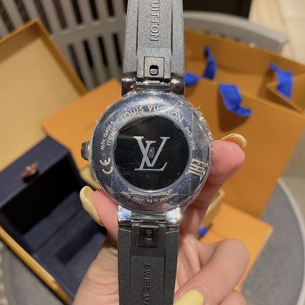 大人気！ルイヴィトン スマートウォッチ コピーフルタッチスクリーン 42mm vux36693