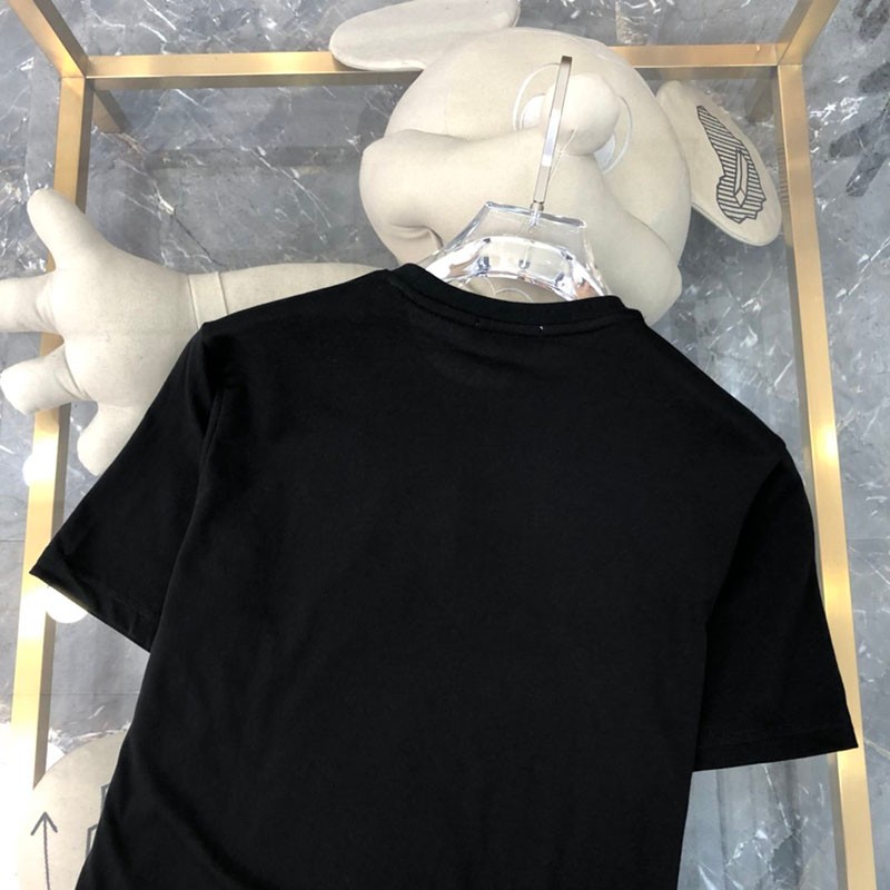 ★超人気★セリーヌ Tシャツ 偽物*クルーネック ロゴ*セレブも愛用 2X308916G