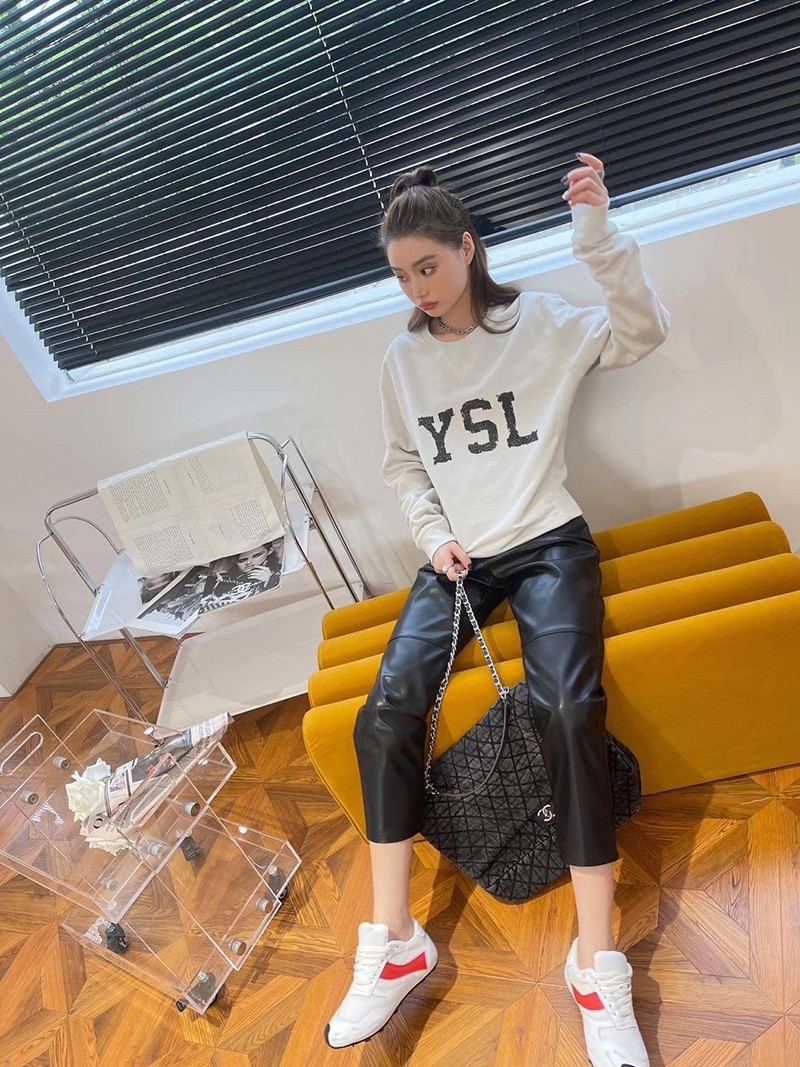 超話題!サンローラン トレーナー 偽物 YSL スウェットシャツ 666979Y36IP9766