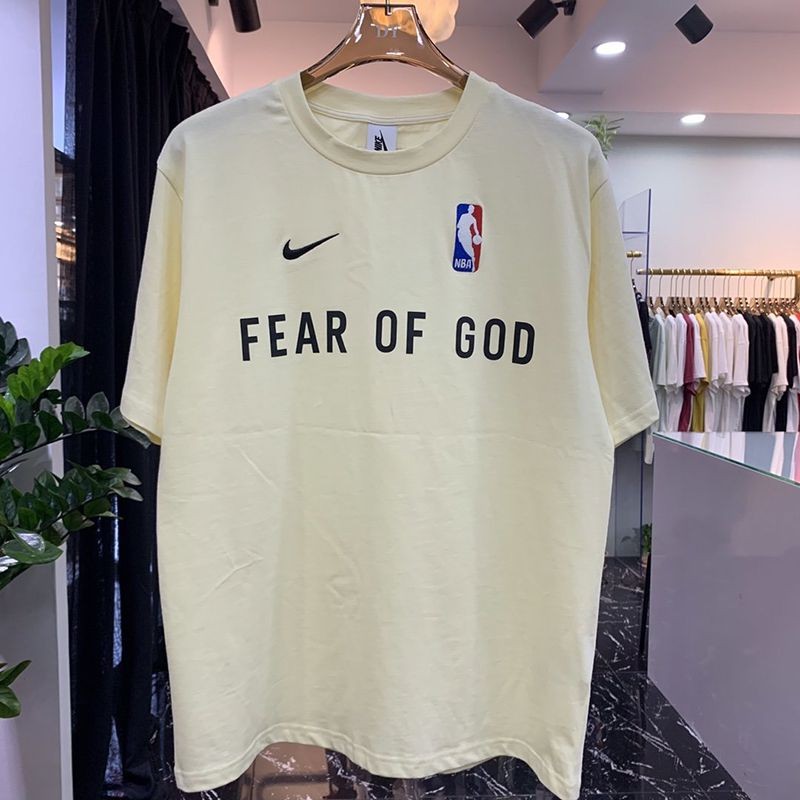 《大人気》フィアオブゴッド ナイキ NBA コラボ Tシャツ コピー ベージュ fif38545