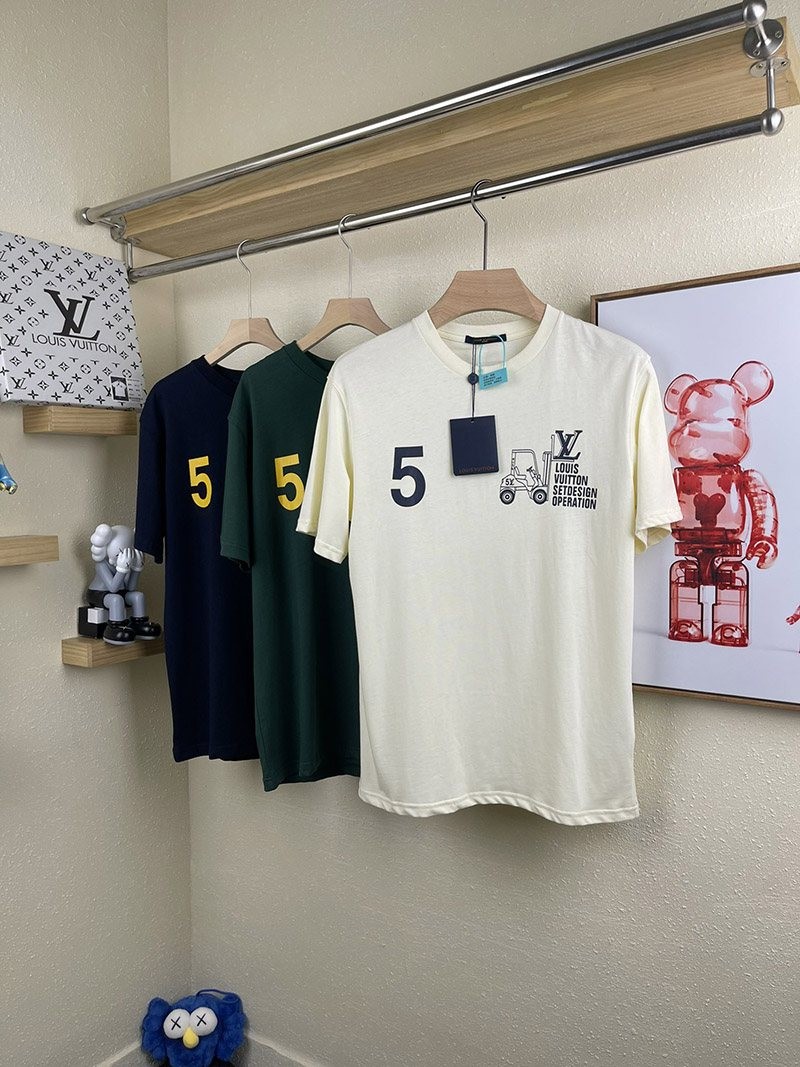 最安値挑戦 ルイヴィトン☆プリントTシャツ スーパーコピー vun65923