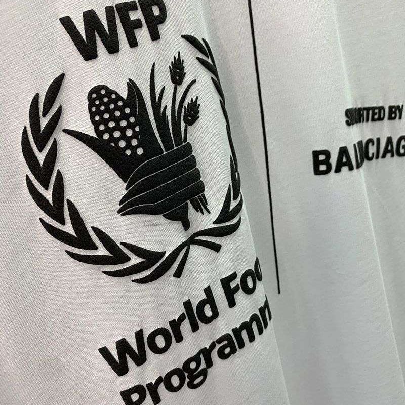 ☆超人気☆バレンシアガ  偽物 WFP ミディアム Tシャツ ホワイト bal55512