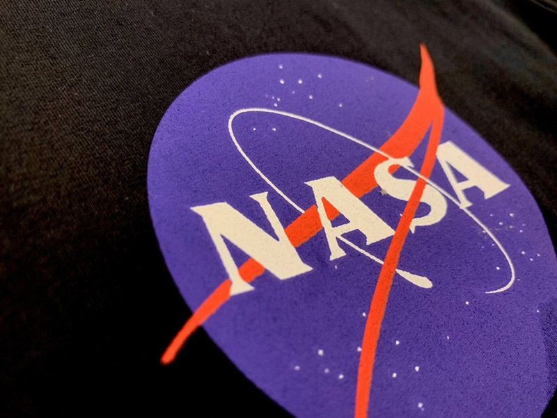 大人気!!新色バレンシアガ  × NASA コピー スペース ロゴ Tシャツ ブラック bad10260