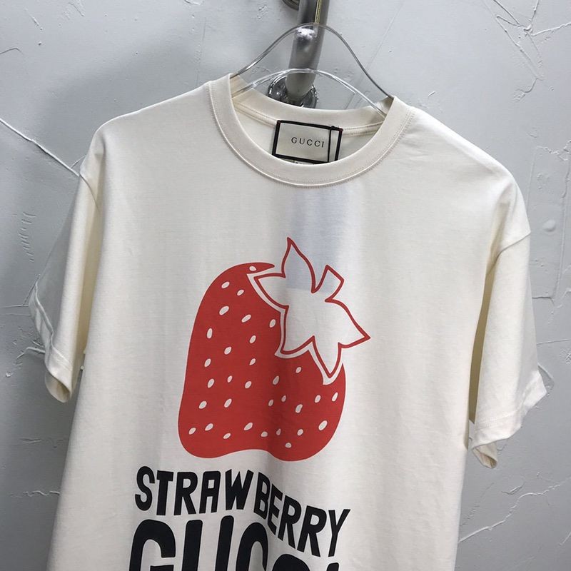 セール新作★"グッチ STRAWBERRY 偽物" コットンTシャツ★すぐ届く！ gui32635