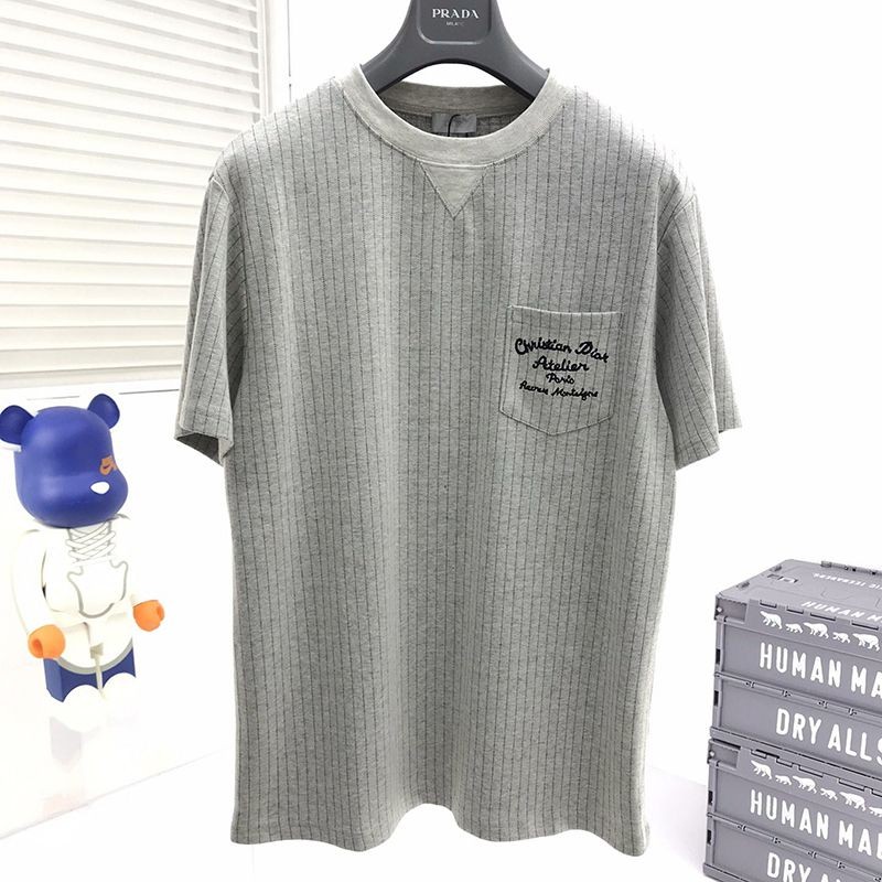 目を惹くカラー【ディオール】オーバーサイズ ディオールアトリエ Tシャツ 偽物 deq62432