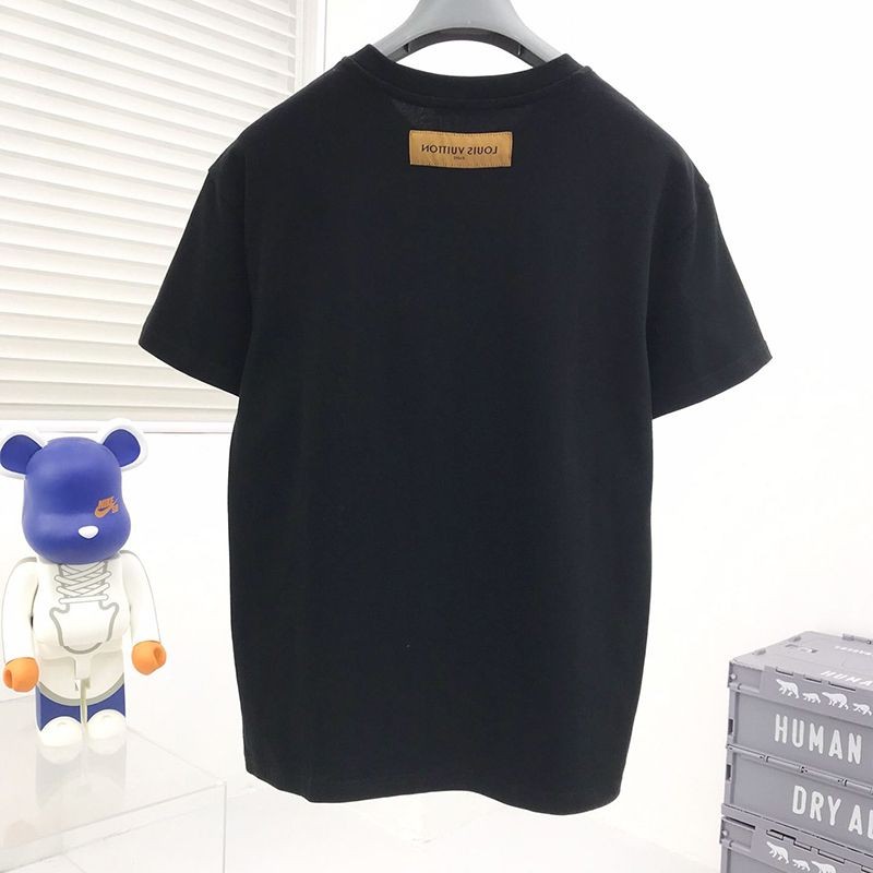 人気No1◆​ルイヴィトン◆Tシャツ スーパーコピー トップス 半袖 メンズ レッド vuu57050