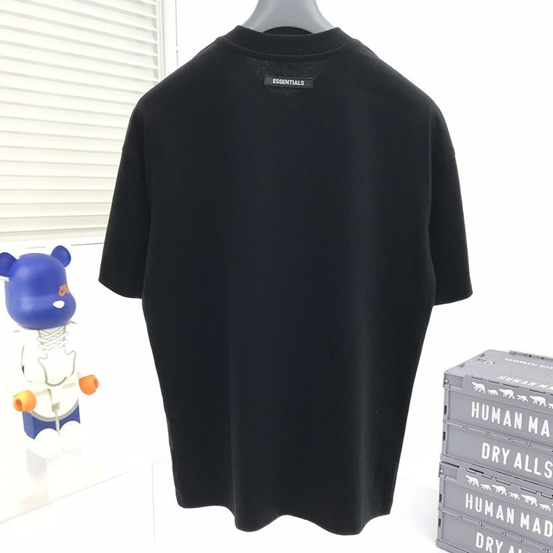 入手困難Fear of God【エッセンシャルズ コピー】キッズ半袖ロゴ入りＴシャツ fee59283