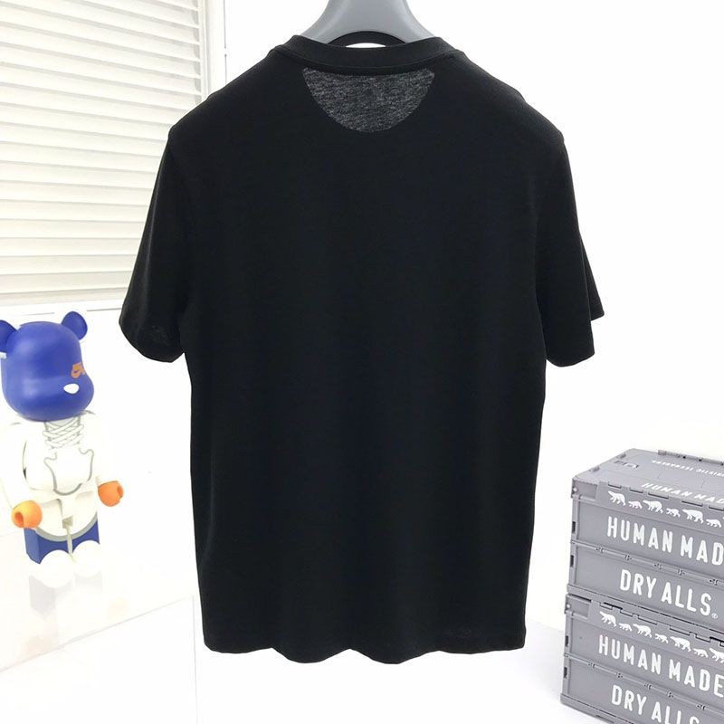 入手困難プラダ ロゴ コットンTシャツ コピー ブラック pux02777