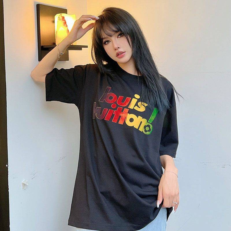 超話題!ルイヴィトン エブリデイLVクルーネック Tシャツ コピー vuh94108