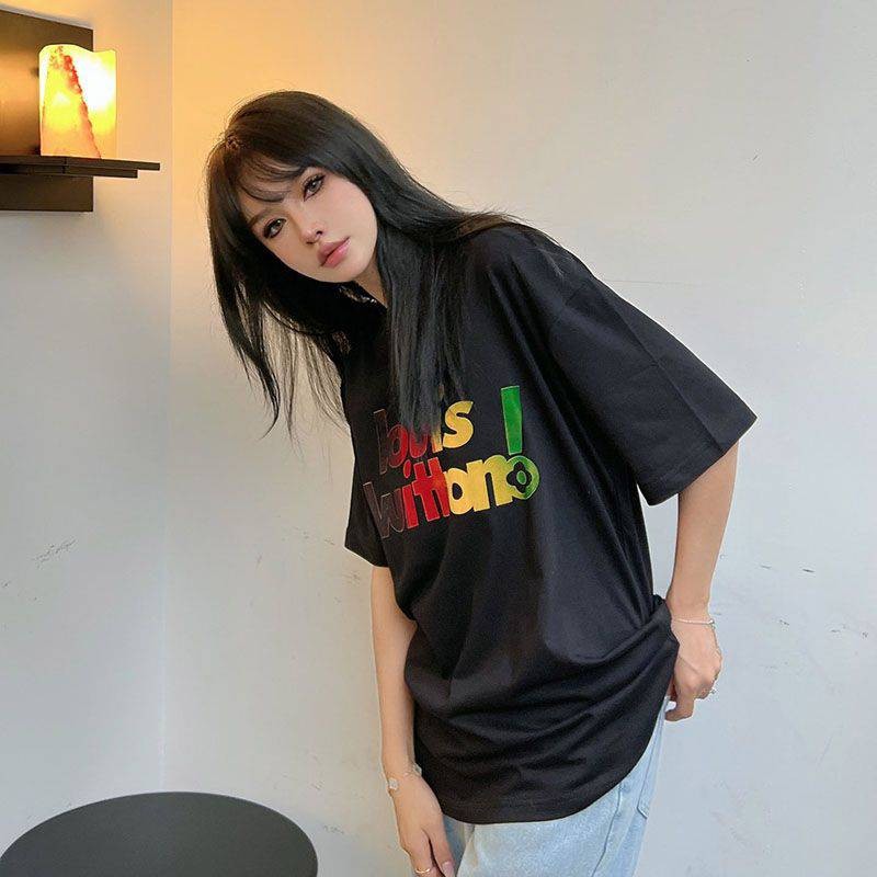 超話題!ルイヴィトン エブリデイLVクルーネック Tシャツ コピー vuh94108