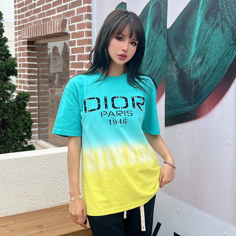 人気急上昇ディオール 偽物 グラデーション ロゴ コットン Tシャツ dek47597