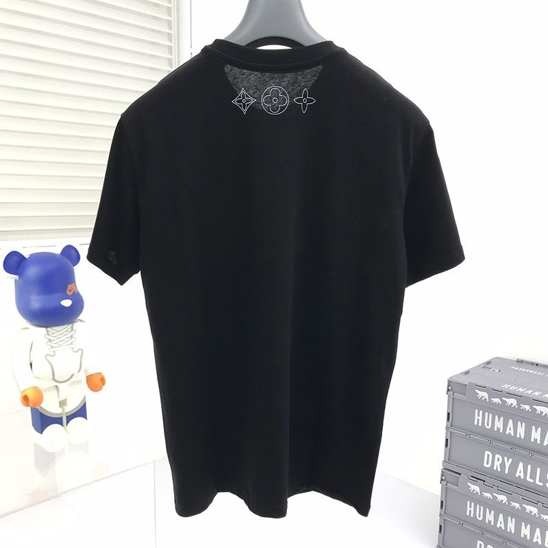 定番《人気》​ルイヴィトン スーパーコピー エンボスLV Tシャツ vuw57078