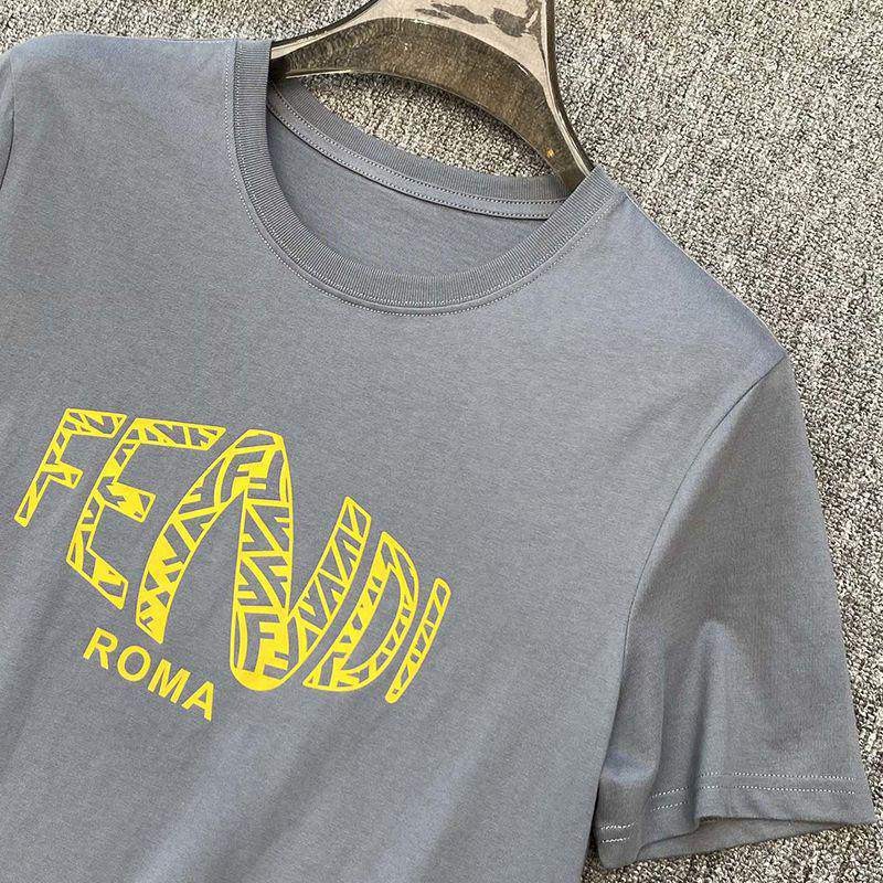 《大人気》フェンディ ROMA ロゴ クルーネック コピー Tシャツ fel93787