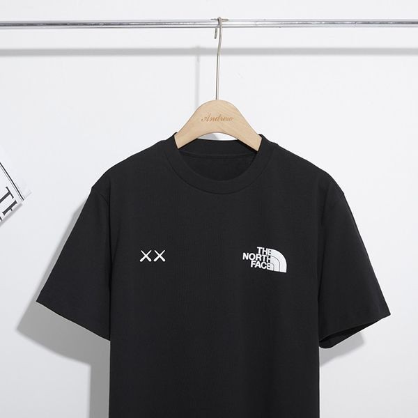 ノースフェイス XX KAWS 偽物 エンブロイダリー コットンTシャツ Noy44533