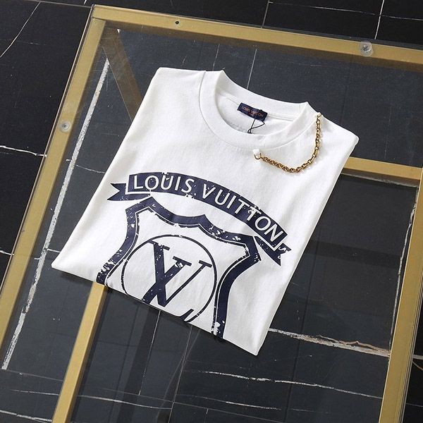 超話題!ルイヴィトン LVコートオブアームシグネチャーTシャツ 偽物 vuo67018