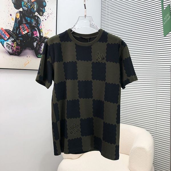 セール新作ルイヴィトン ツイストロックプリントTシャツ 偽物 モノグラム 2色 vux78326