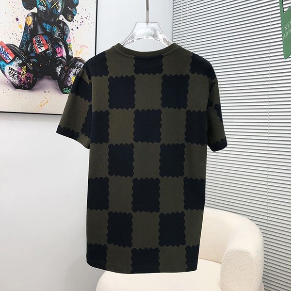 セール新作ルイヴィトン ツイストロックプリントTシャツ 偽物 モノグラム 2色 vux78326