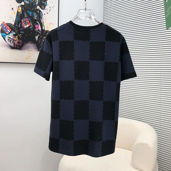 セール新作ルイヴィトン ツイストロックプリントTシャツ 偽物 モノグラム 2色 vux78326