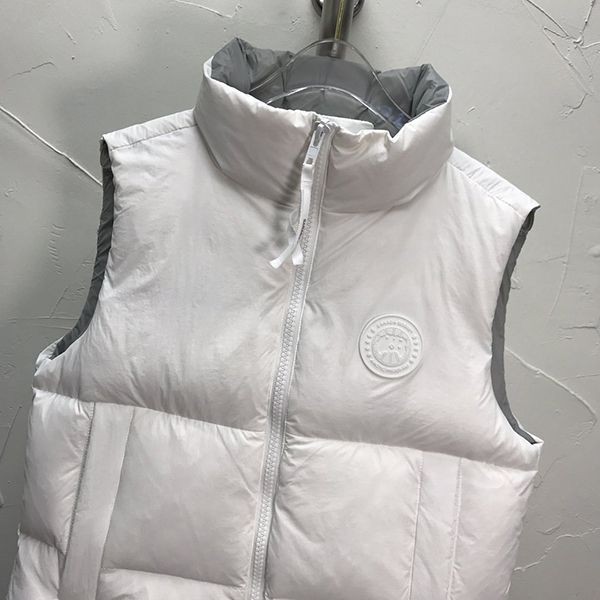 定番カナダグース EVERETT VEST PASTELS ダウンベスト 偽物 Cao30351