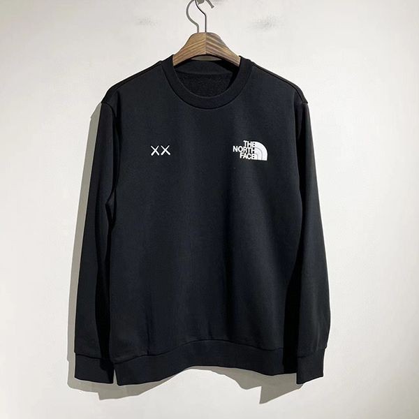 大人気！KAWS×ノースフェイス コラボ 長袖コットントレーナー 2色 Noj10113