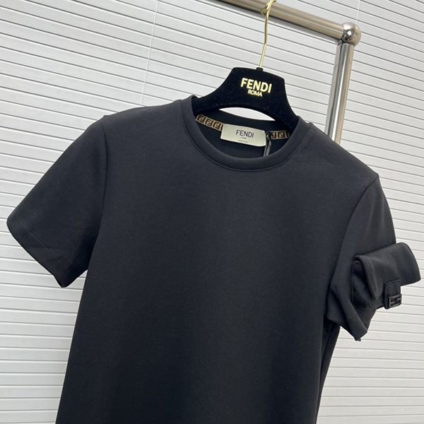 可愛いフェンディ コピー バゲット FFバックル付きコットンTシャツ feg90485