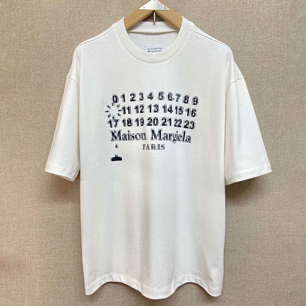 大人気！メゾン マルジェラ ナンバーロゴTシャツコピー 白 Mab80079