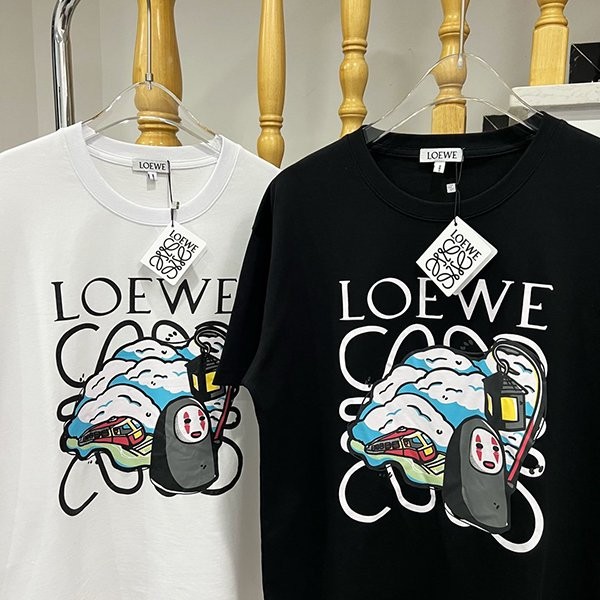 新色☆希少 ロエベ 千と千尋の神隠し Tシャツ 偽物 ブラック/ホワイト loo57295