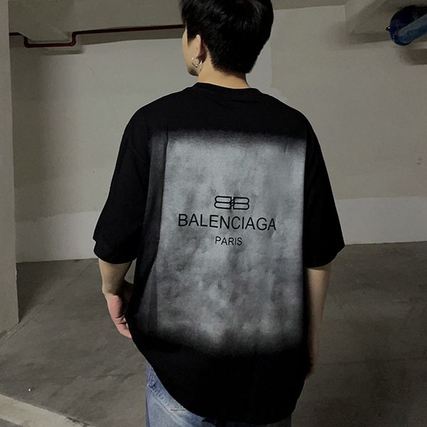 完売必至バレンシアガ ラージフィットTシャツ 偽物 baj84615