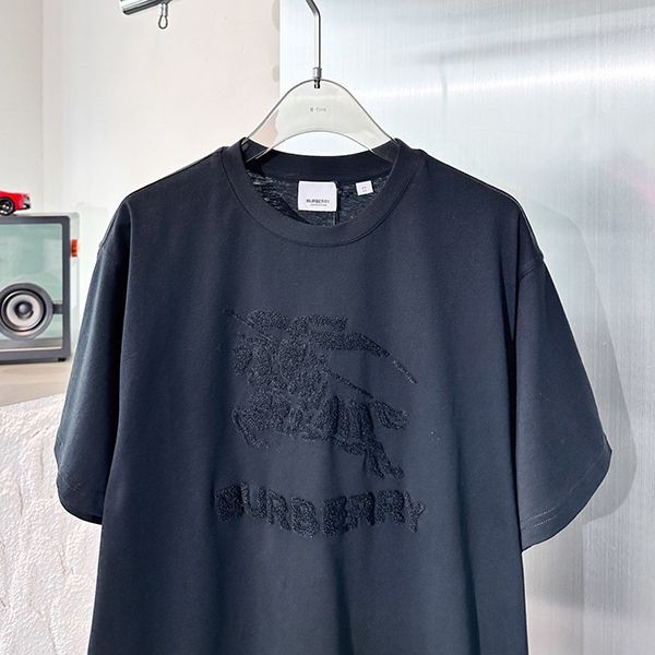 お洒落に♪ バーバリー ロゴ Tシャツ コピー ブラック Bam66981