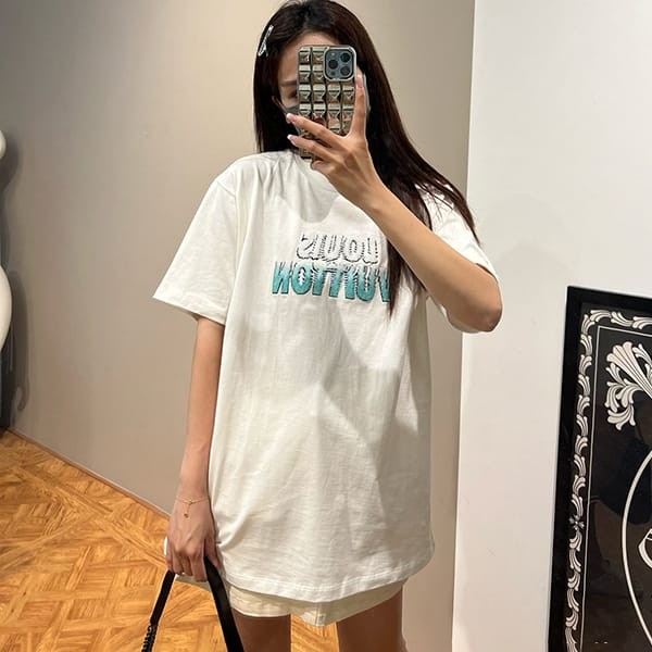 素敵なルイヴィトン LVプリントTシャツ 偽物 ホワイト vuj49895