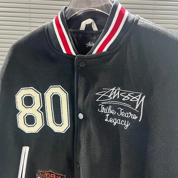 n級 おすすめStussy x デニム ティアーズ x アワー レガシー TTL バーシティ ジャケット 偽物 suw91416