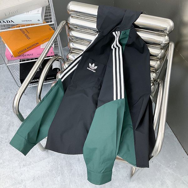 バレンシアガ アディダス コピーコラボ★TRACKSUIT ジャケットお洒落に♪ bau18225