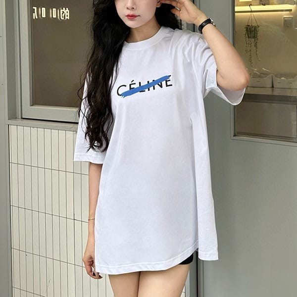 送料無料セリーヌ スーパーコピー ロゴプリント Tシャツ Ceg37424