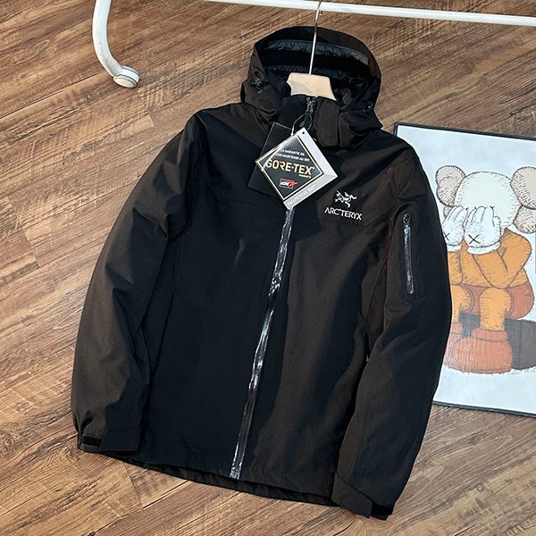 送料込 アークテリクス 偽物 ベータ LT GORE-TEX ジャケット メンズ 着脱式インナー付き arm11827