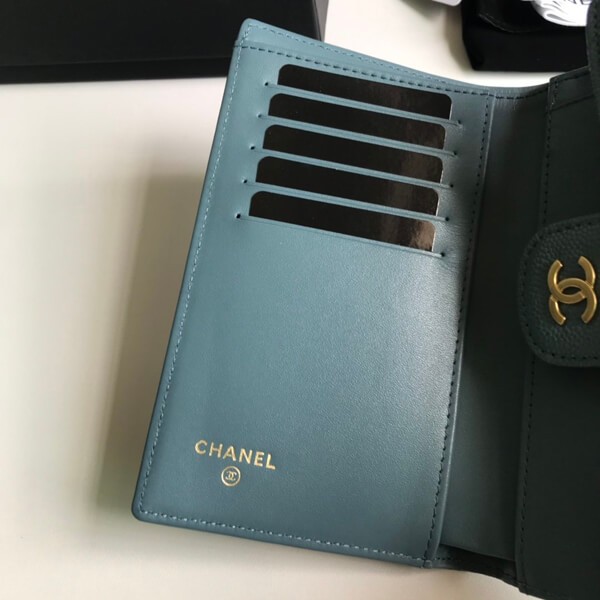 即発 シャネル 三折り ミディアムサイズ 中財布 small flap wallet cc2108232