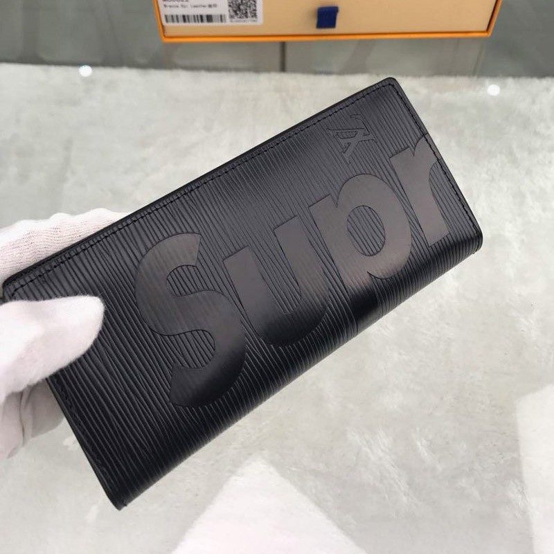 セール新作 シュプリーム ヴィトン 財布 偽物 × シュプリーム PF. BRAZZA SP EPI Wallet 長財布 黒 vut86864 ポーチ 長財布 エピ