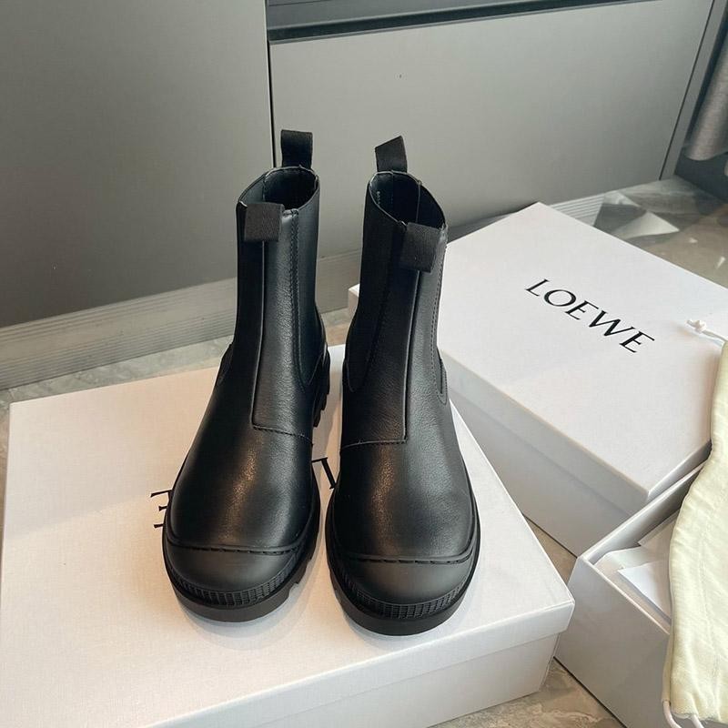 新作 お洒落に♪ ロエベ ブーツ 偽物 CHELSEA BOOT カーフ サイドゴアブーツ lou35699