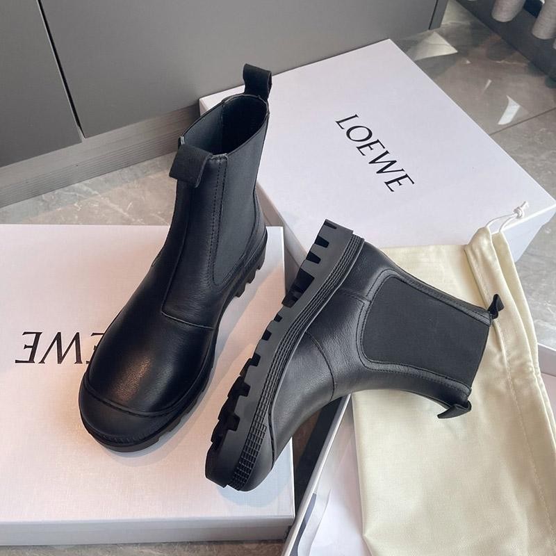 新作 お洒落に♪ ロエベ ブーツ 偽物 CHELSEA BOOT カーフ サイドゴアブーツ lou35699