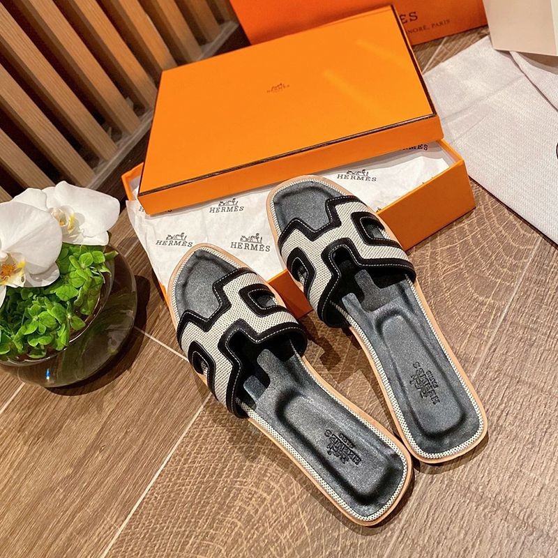 超話題!送込エルメス Oran sandal コピー オラン レザー＆キャンバス サンダル erq02555